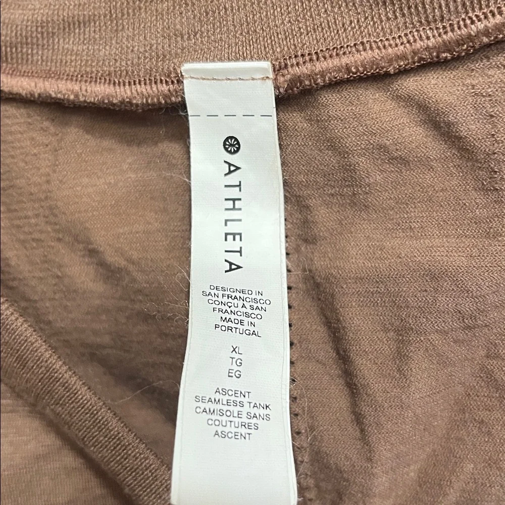 Athleta Ascent Seamless wool blend tank - Picture 2 of 7